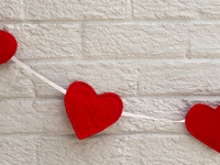 Quick Crafts: Valentines Bunting- Includes free template!